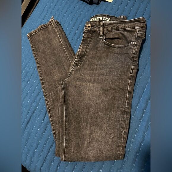 Kenneth Cole Slim Jeans with Distressed Look - Picture 1 of 4